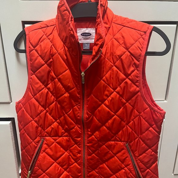 Old Navy Jackets & Blazers - Old Navy Women's Full Zip Lightweight Quilted Vest